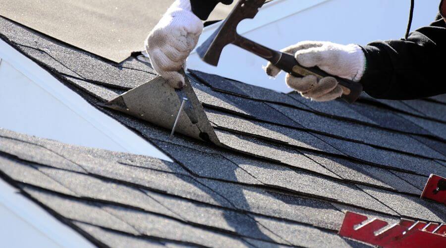 Expert Emergency Roof Repairs services in Silver Bay, NY